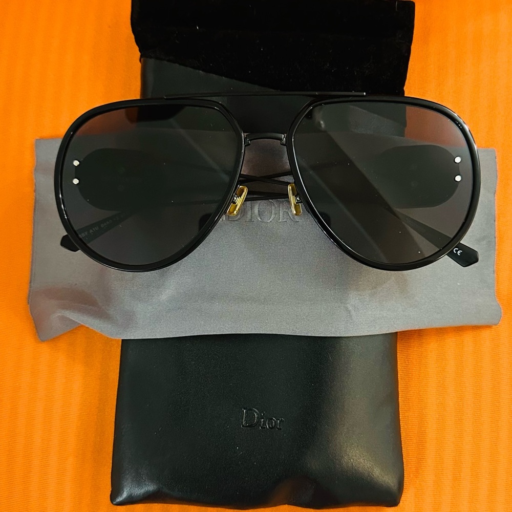 Dior Black Aviator Sunglasses Luxury Accessory